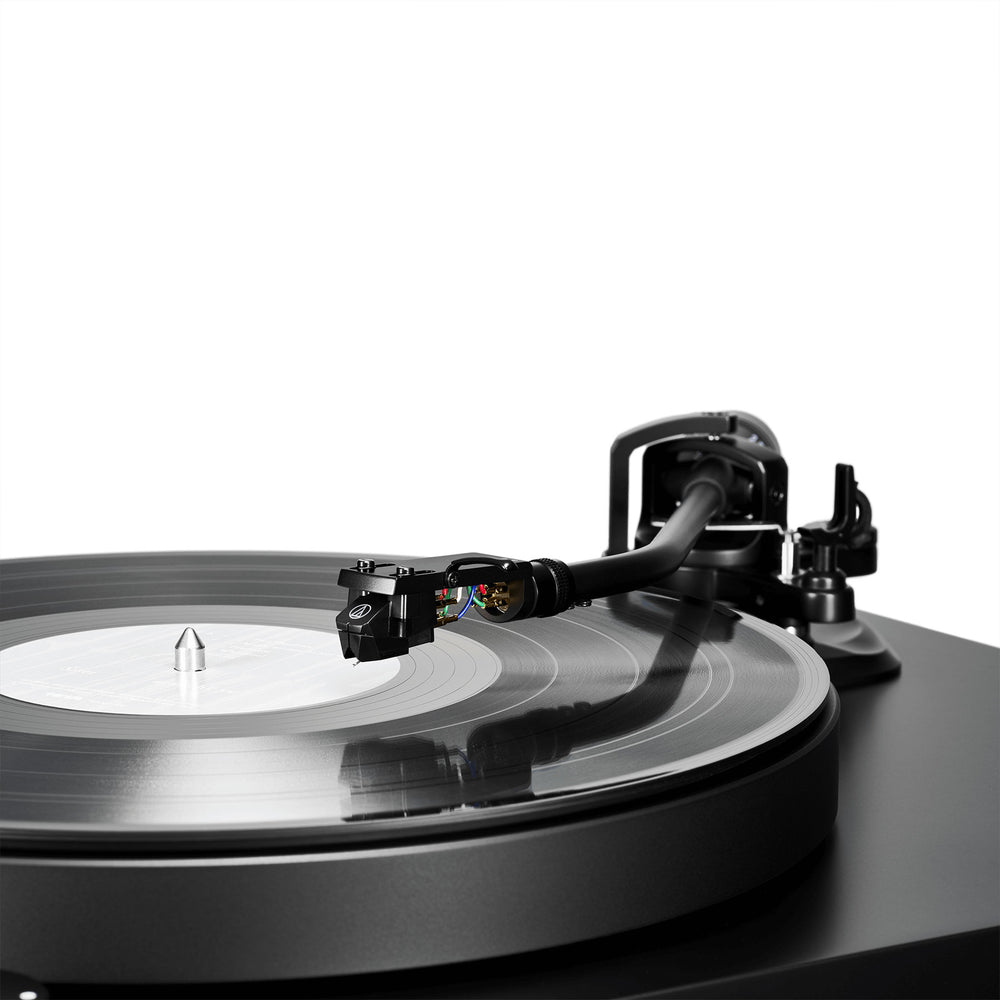 Audio-Technica: AT-LP8X Semi-Autiomatic Direct Drive Turntable