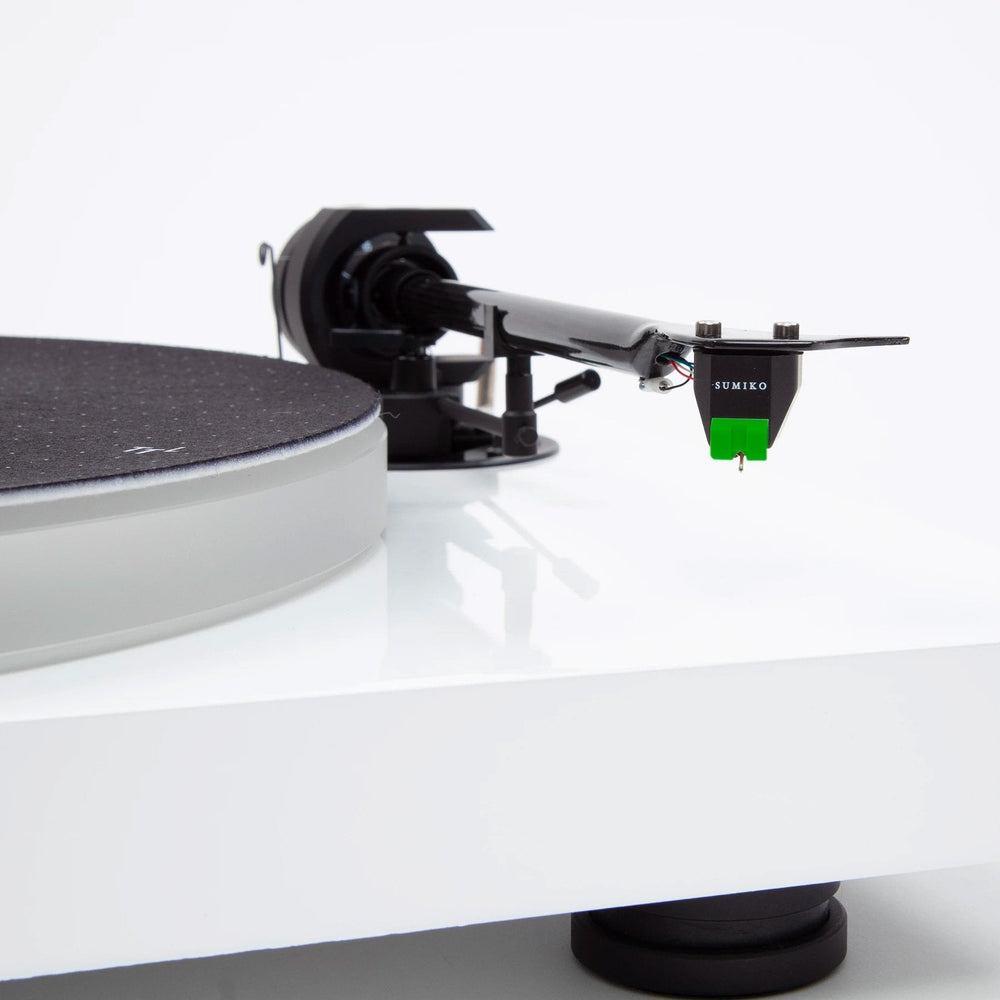 Pro-Ject: X1 Turntable w/ Olympia MM - Gloss White (Open Box Special)